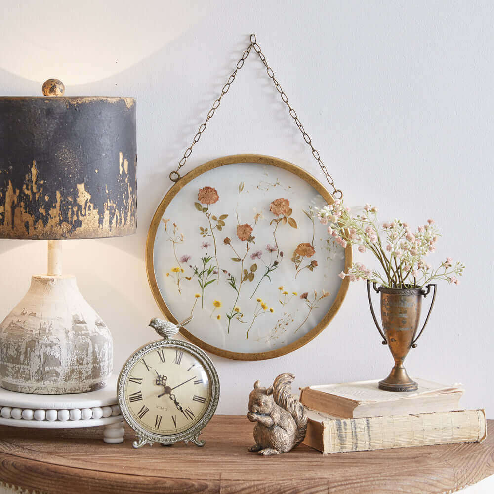 Dried Flowers Botanical Wall Decor in Round Gold Frame