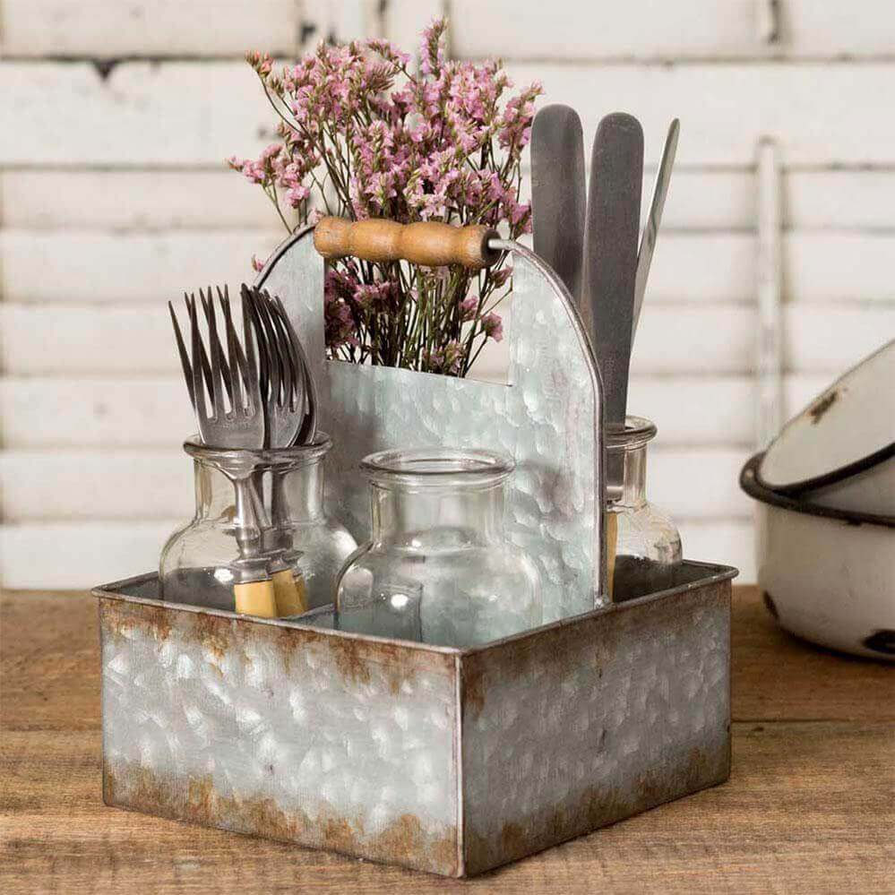 Farmhouse Metal Caddy with Four Vases