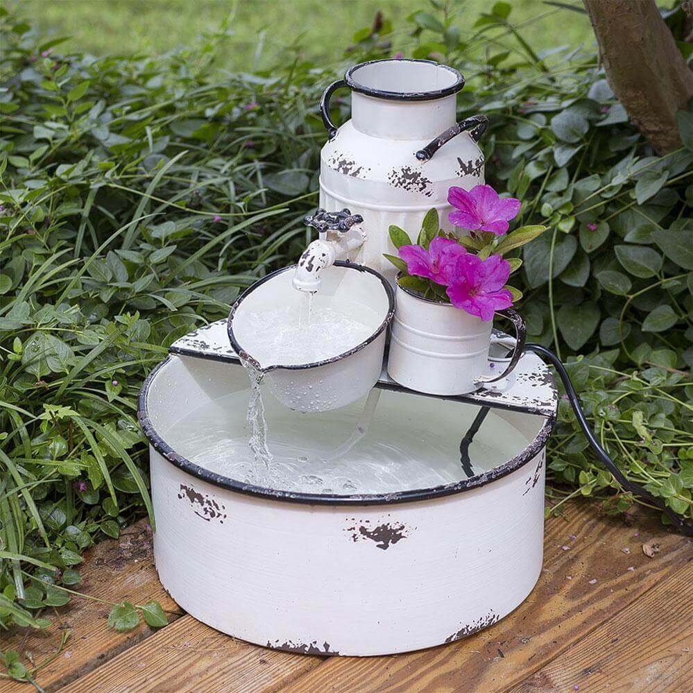 Metal Farmhouse Garden Fountain