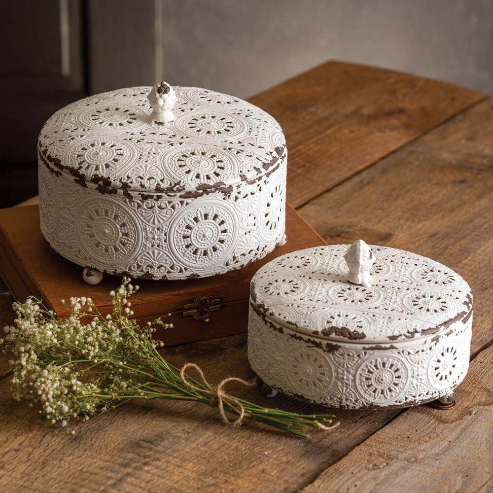 Round Shabby Chic Metal Trinket Boxes (Set of 2)